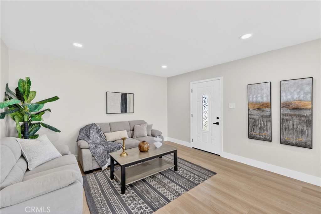 1232 W Papeete