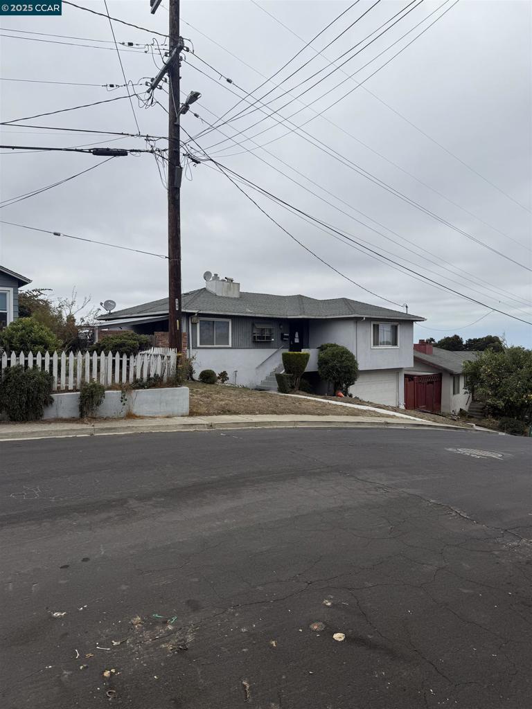 Home is less than five minutes from the freeway in the hills of San Pablo. Grocery stores, restaurants etc. is at your convenience. To top it off the backyard has a beautiful view.