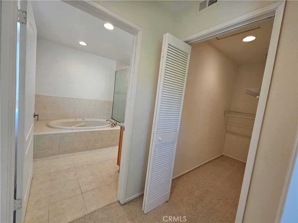 Fullerton Crest (FUCR) - Residential Lease