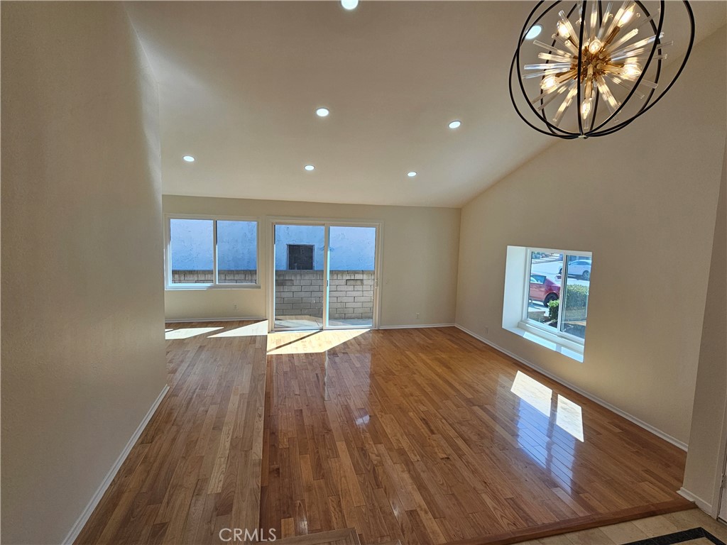 Fullerton Crest (FUCR) - Residential Lease