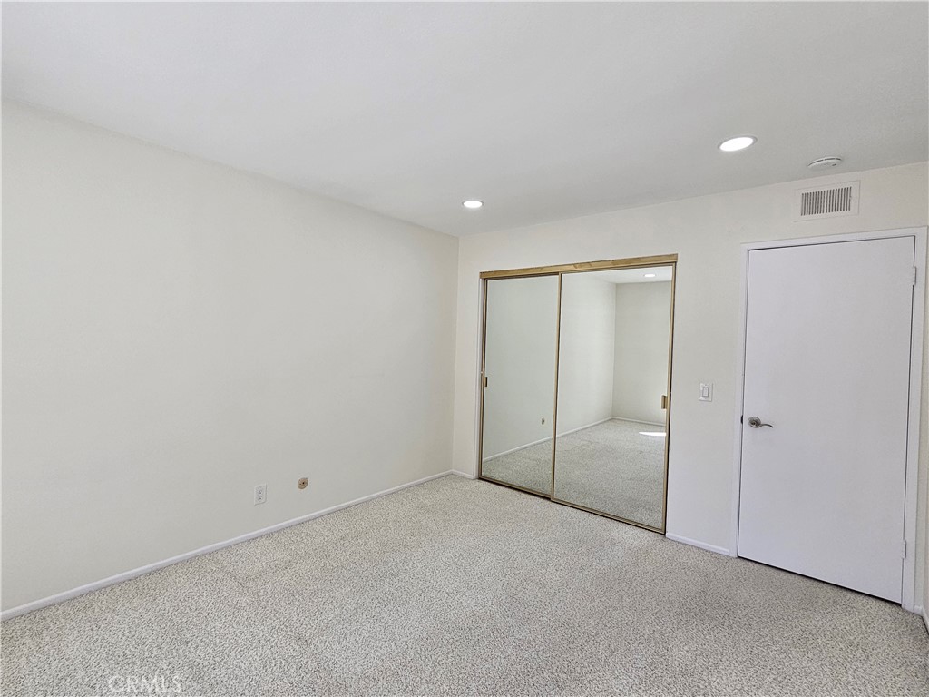 Fullerton Crest (FUCR) - Residential Lease