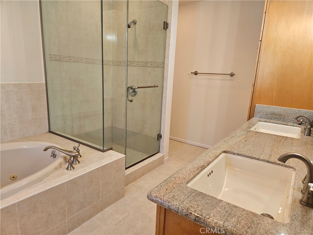 Fullerton Crest (FUCR) - Residential Lease