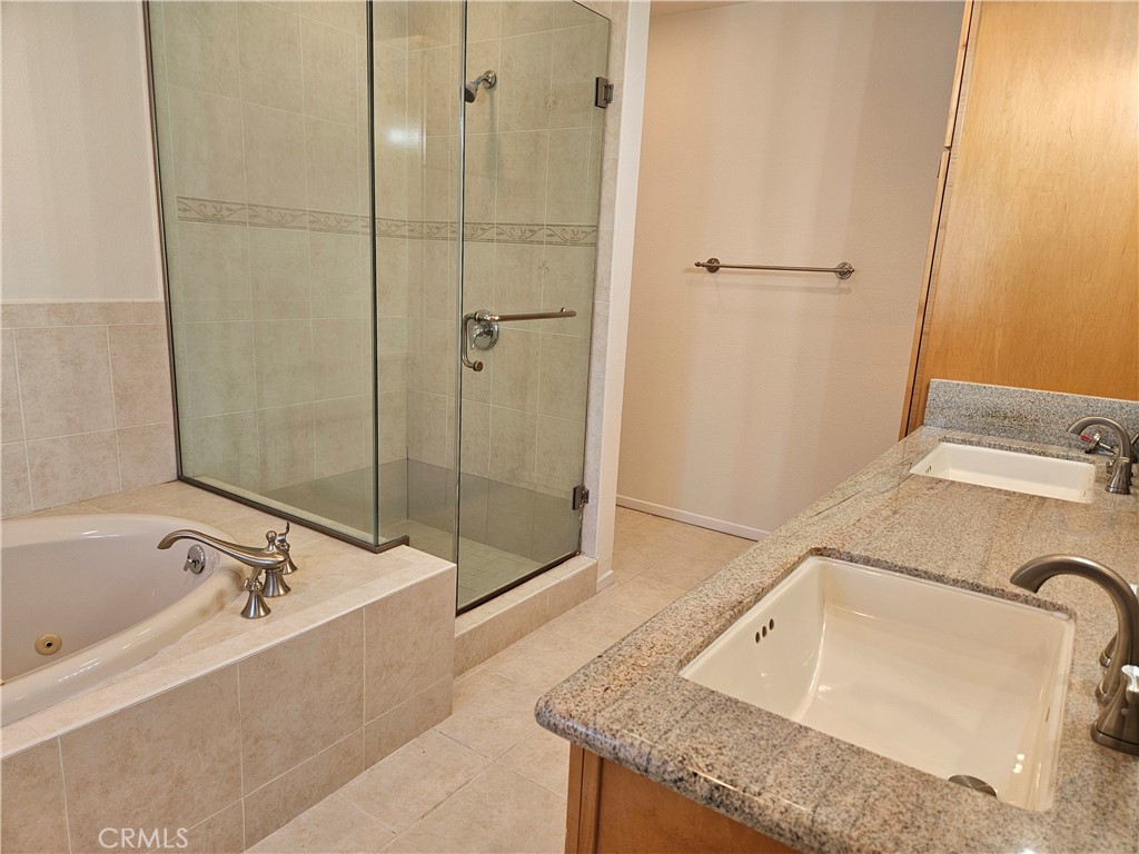 Fullerton Crest (FUCR) - Residential Lease