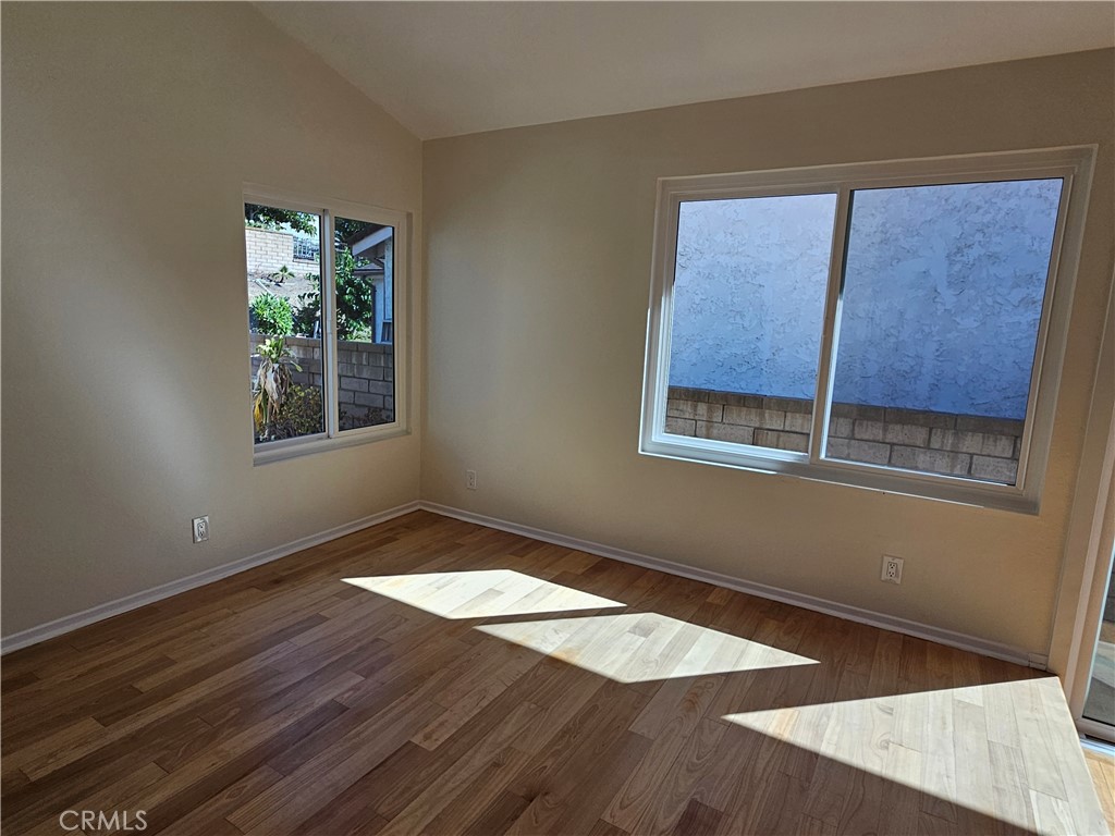 Fullerton Crest (FUCR) - Residential Lease