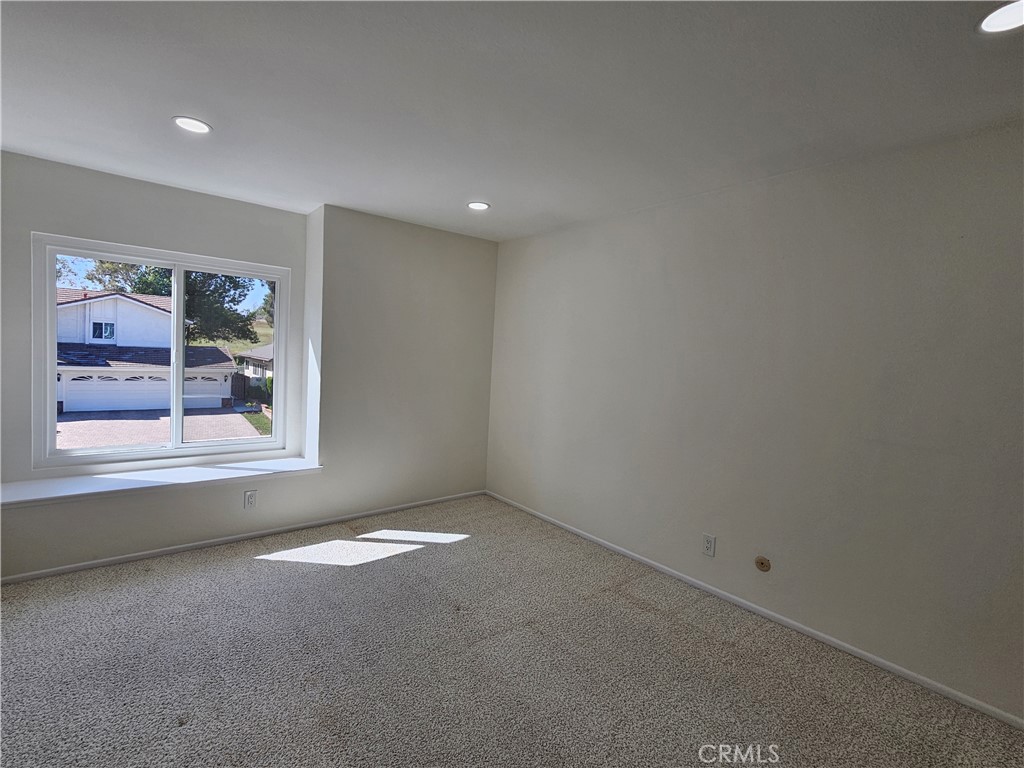 Fullerton Crest (FUCR) - Residential Lease