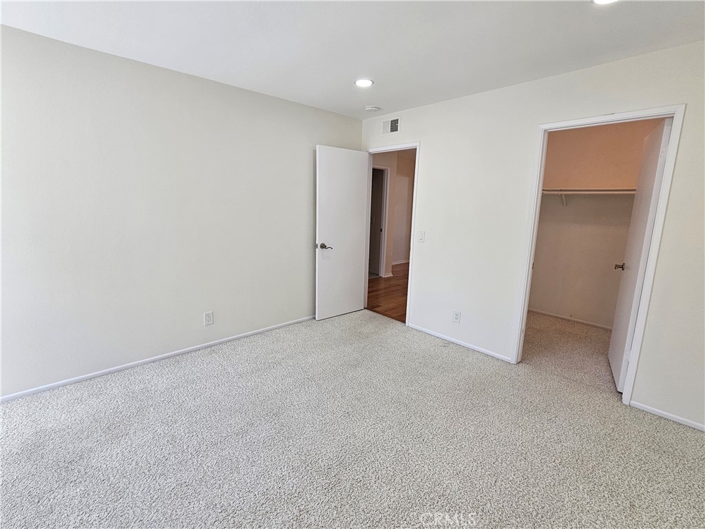 Fullerton Crest (FUCR) - Residential Lease