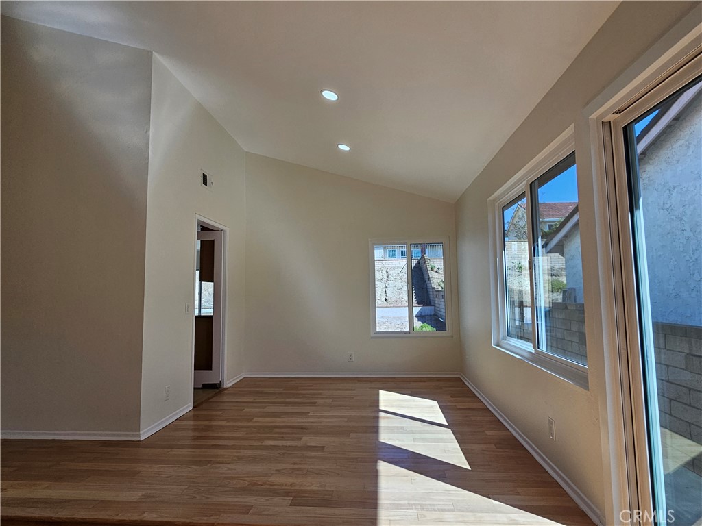 Fullerton Crest (FUCR) - Residential Lease