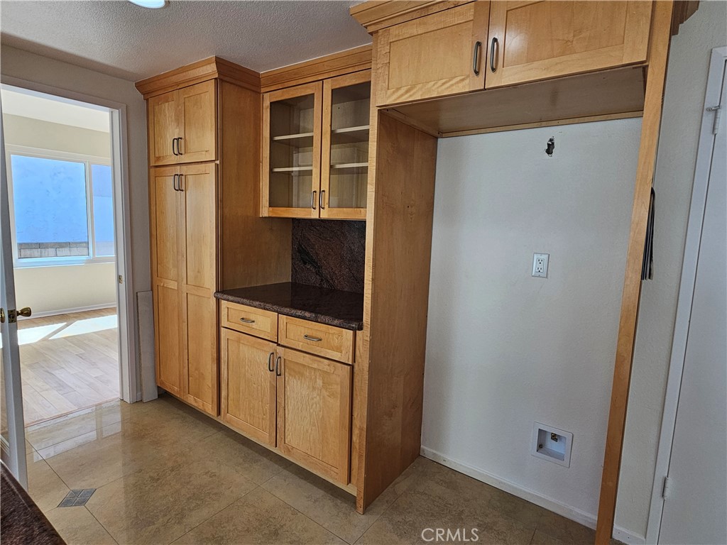 Fullerton Crest (FUCR) - Residential Lease