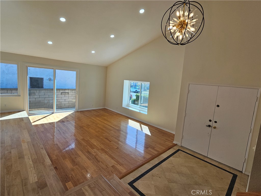 Fullerton Crest (FUCR) - Residential Lease