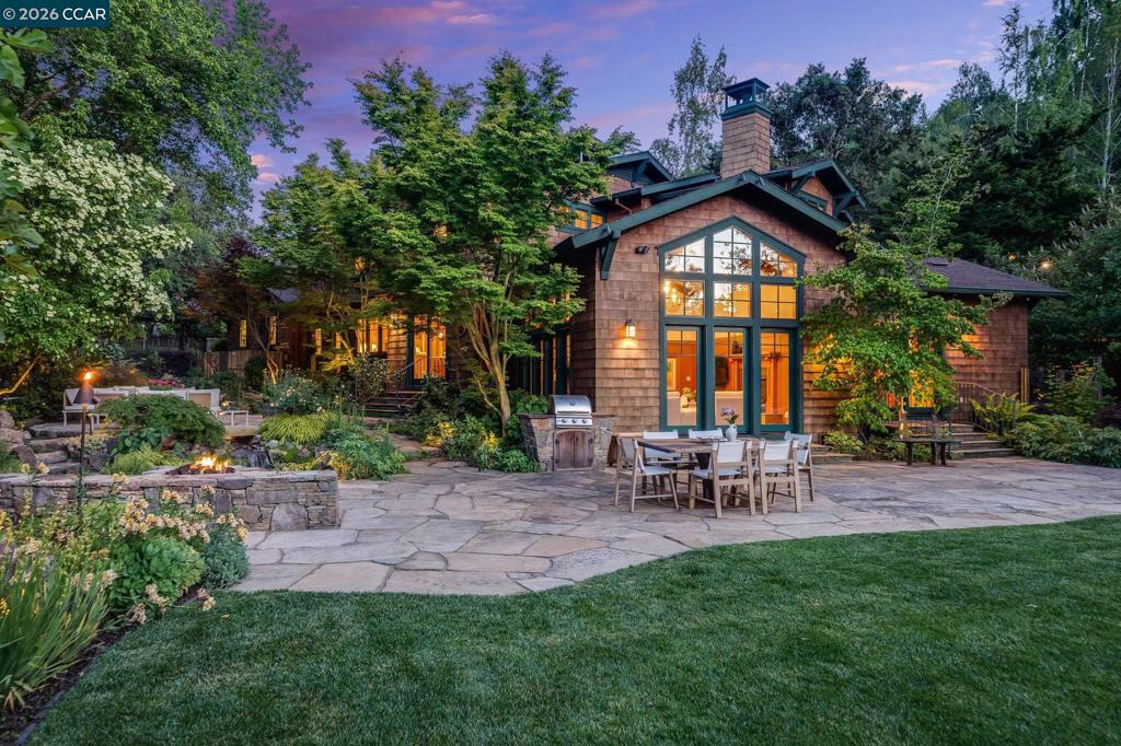 30 Greenwood Ct CT