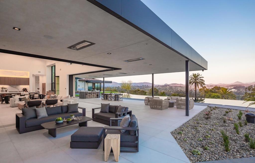 Rancho Santa Fe - Residential