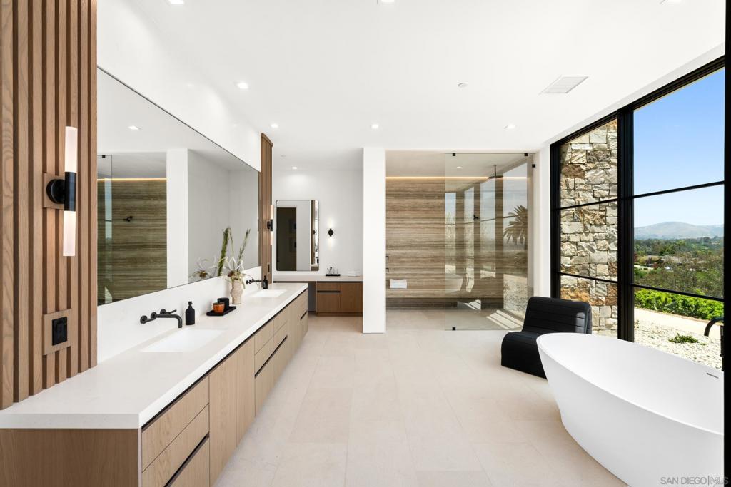 Rancho Santa Fe - Residential