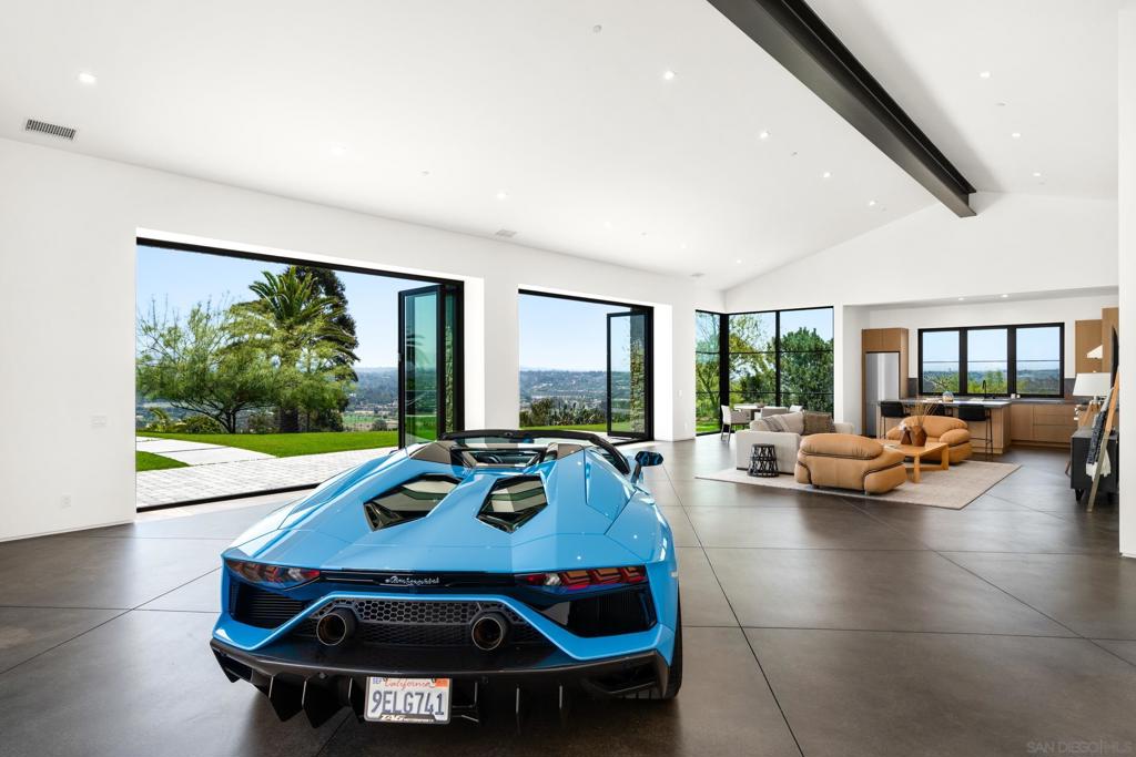 Rancho Santa Fe - Residential