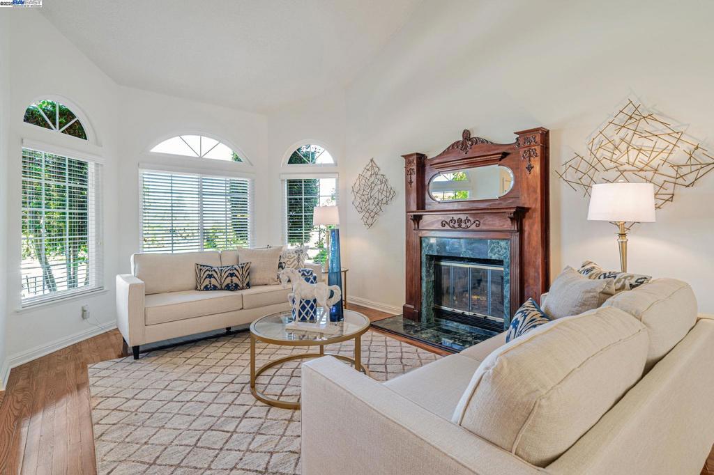 SILVERGATE - Residential