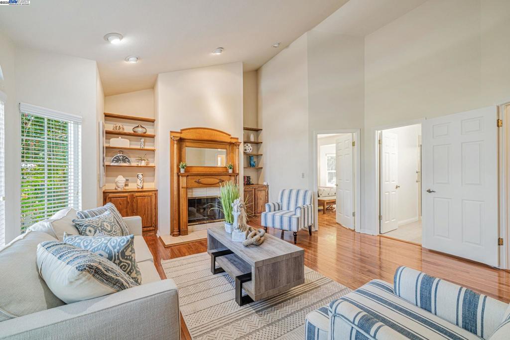 SILVERGATE - Residential