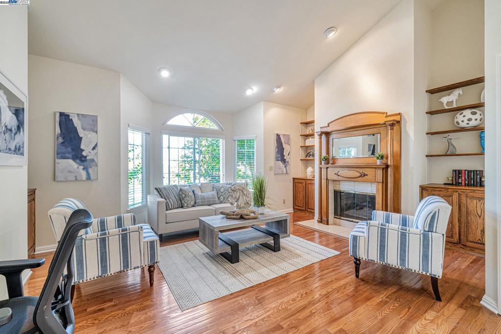 SILVERGATE - Residential