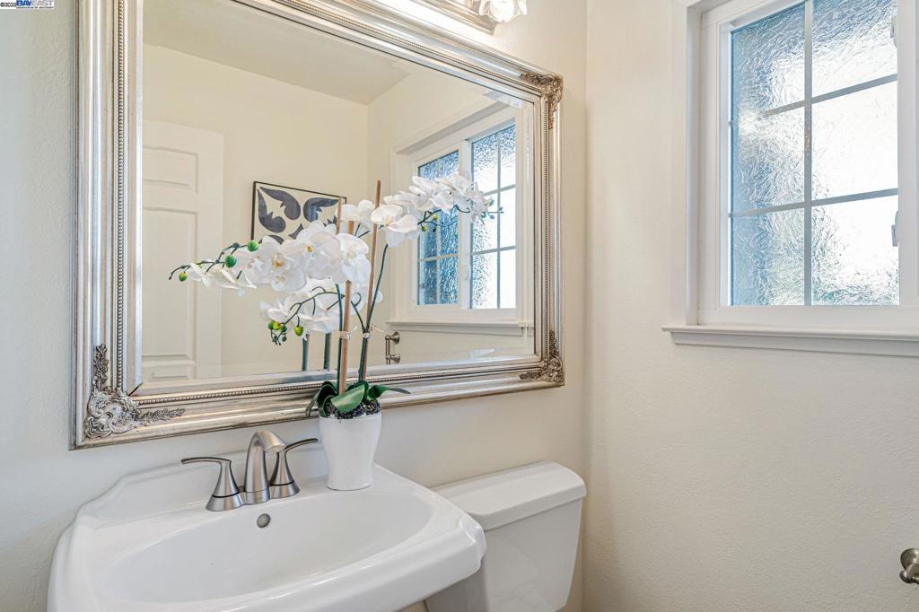 SILVERGATE - Residential