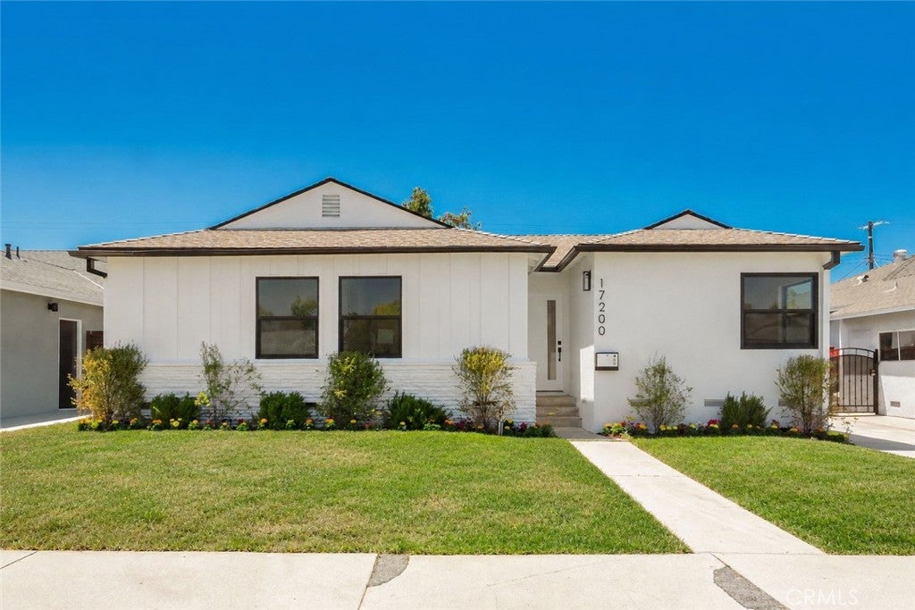 Properties 1 17200 Lanark Street