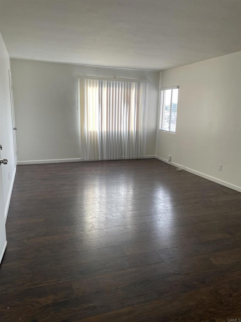 331 E 5th Street