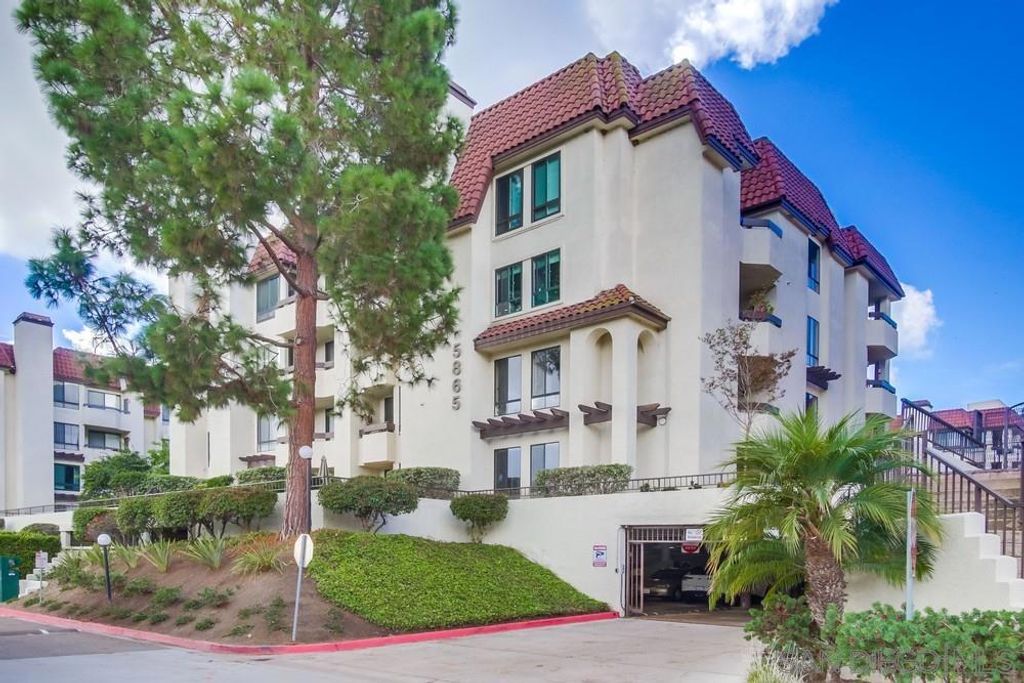 Photo of 5865 Friars Rd Rd #3113, San Diego, CA 92110 (MLS # 250041972SD)