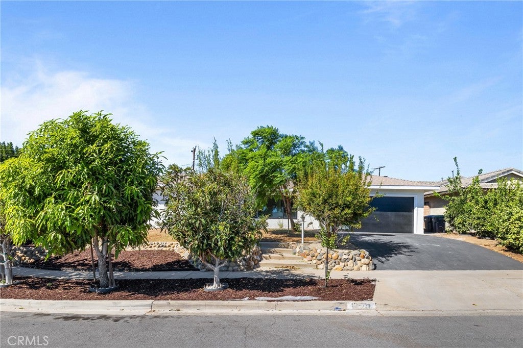 12591 Charloma Dr DR