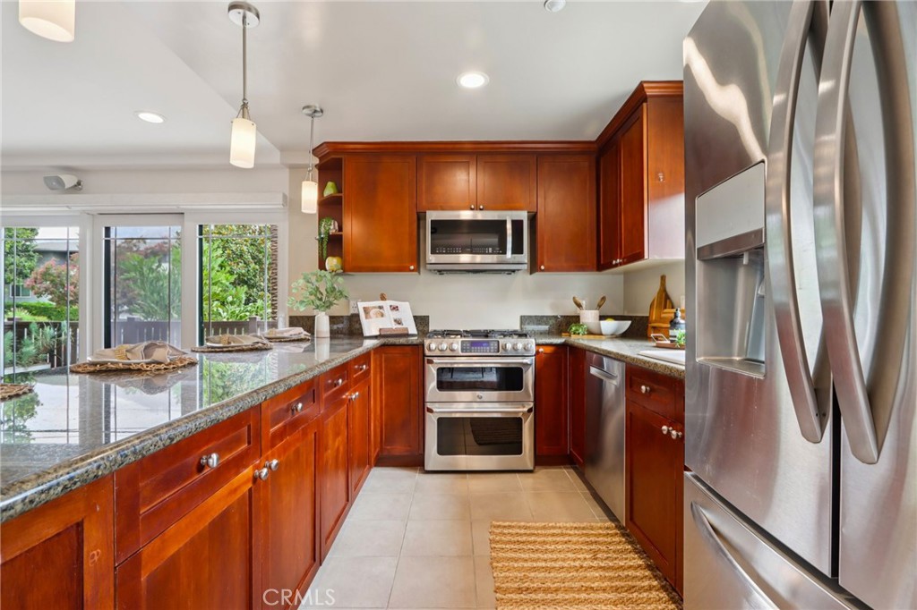 50 Esperanza Avenue A