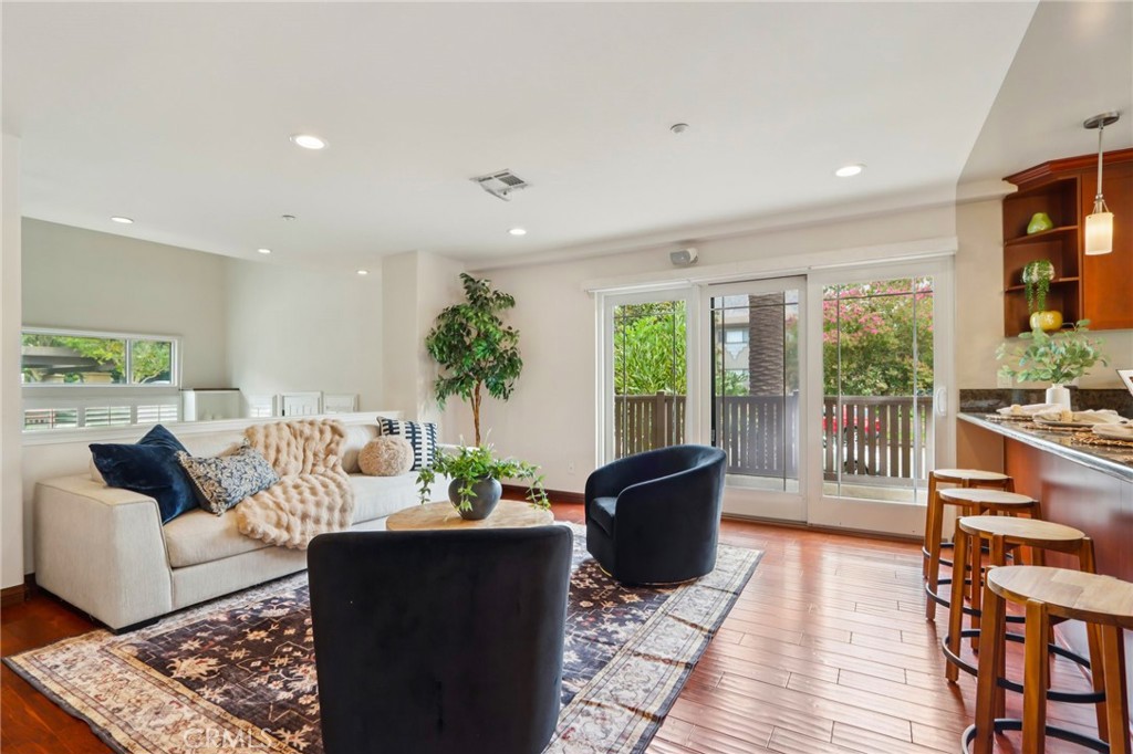 50 Esperanza Avenue A