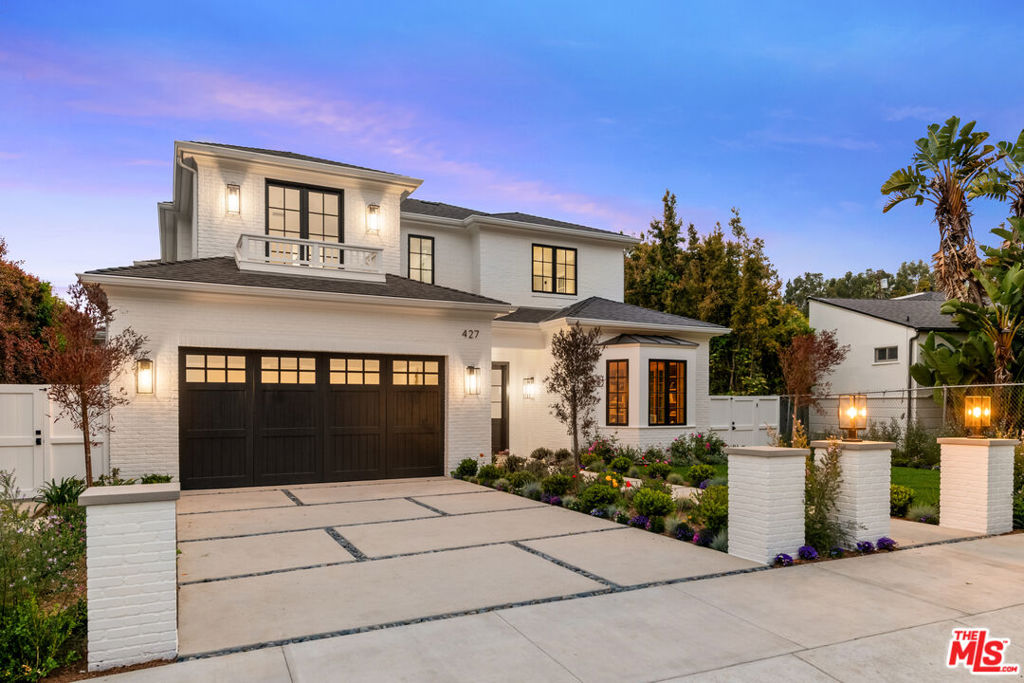 427 N Bundy Drive