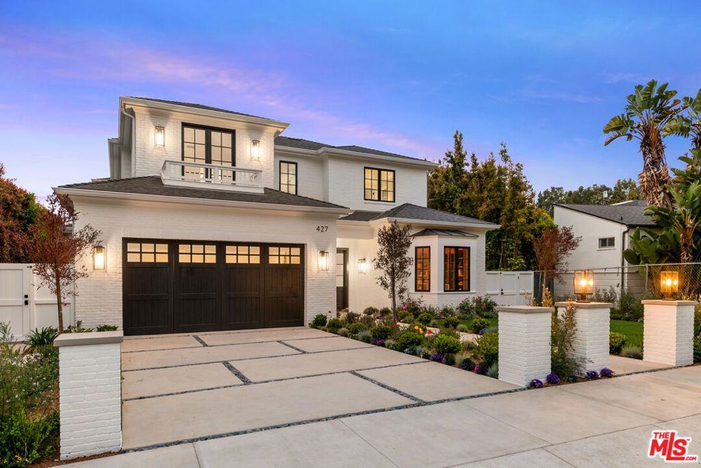 Photo of 427 N Bundy Drive, Los Angeles, CA 90049 (MLS # 25575863)