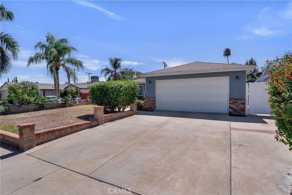 13213 Woodcock AVE, Los Angeles CA 91342
