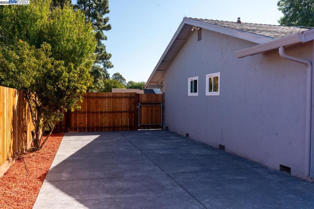 DOVER TERRACE SO - Residential