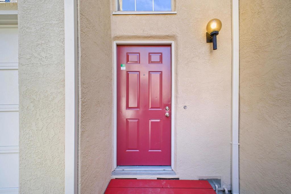 CENTRAL LOCATION - Residential