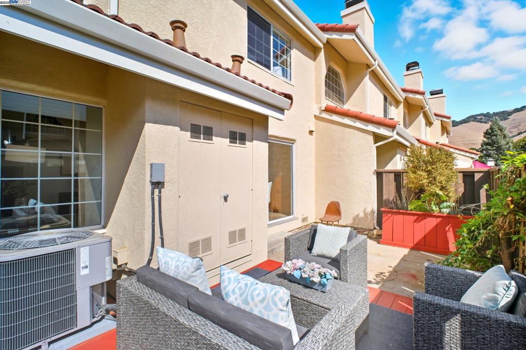 CENTRAL LOCATION - Residential