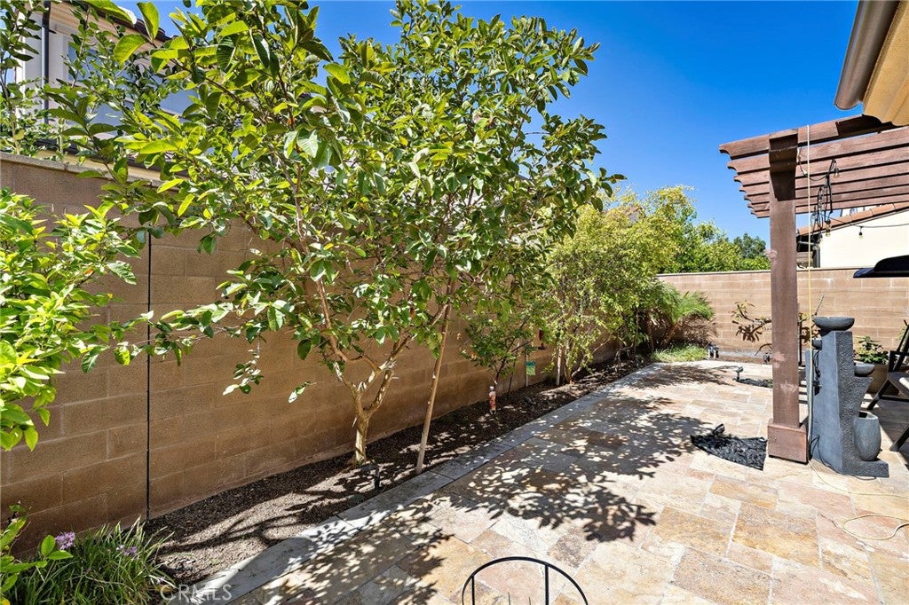 85 Rembrandt, Irvine CA 92620 - Photo 17