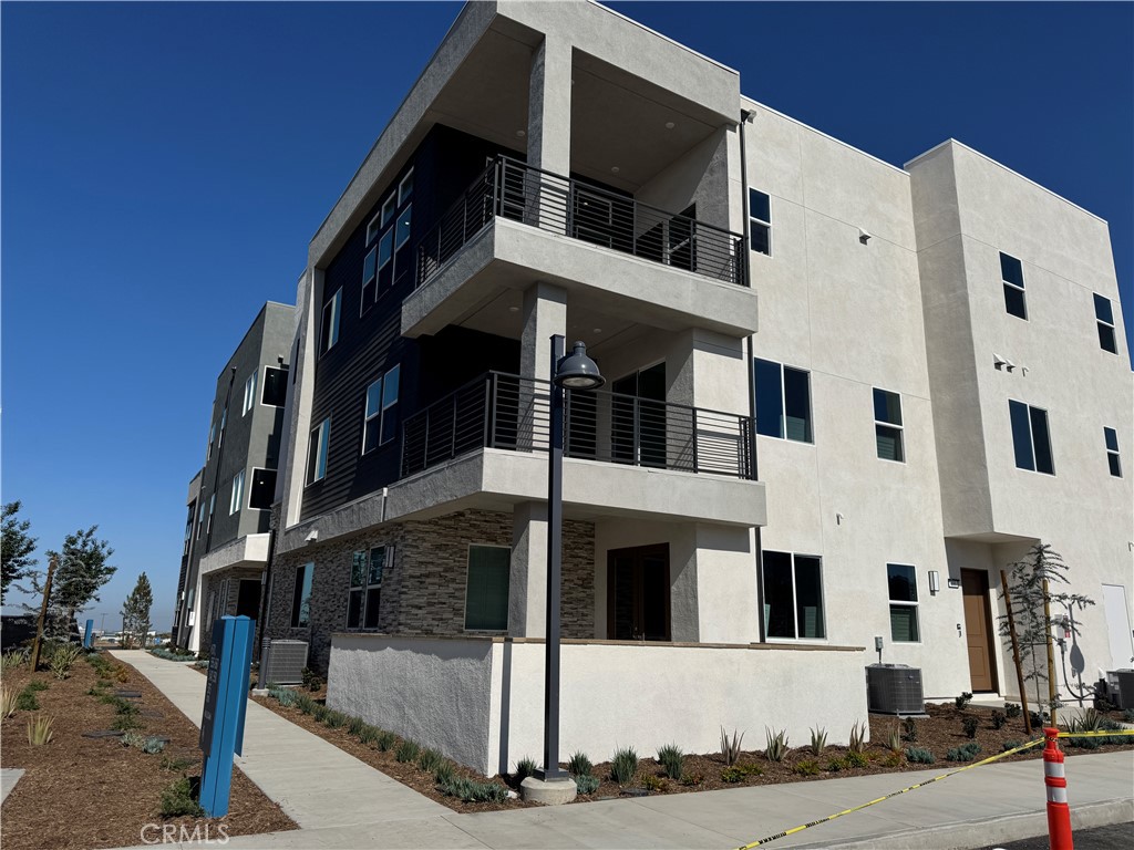 Amaris - Residential Lease