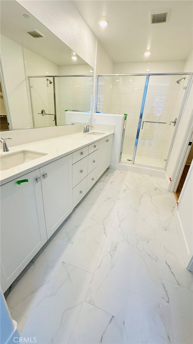 Amaris - Residential Lease