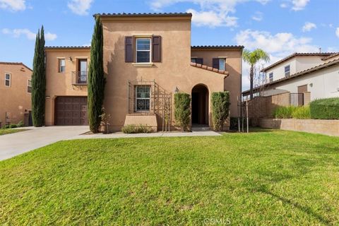 4332 Cantada Corona CA 92883