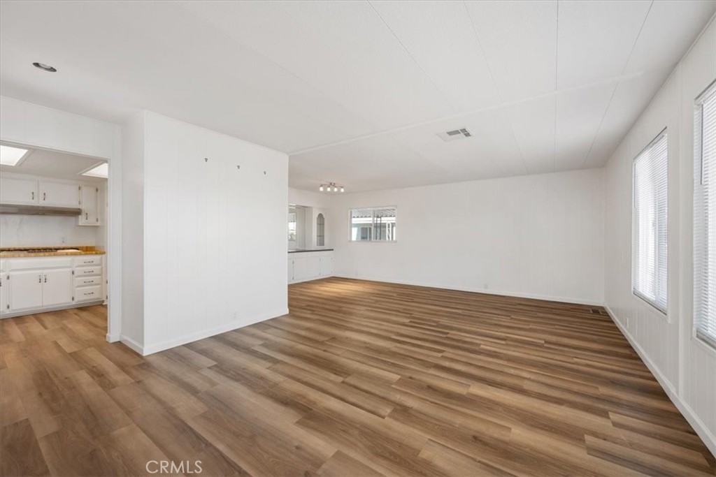 SM Northeast(910) - Residential