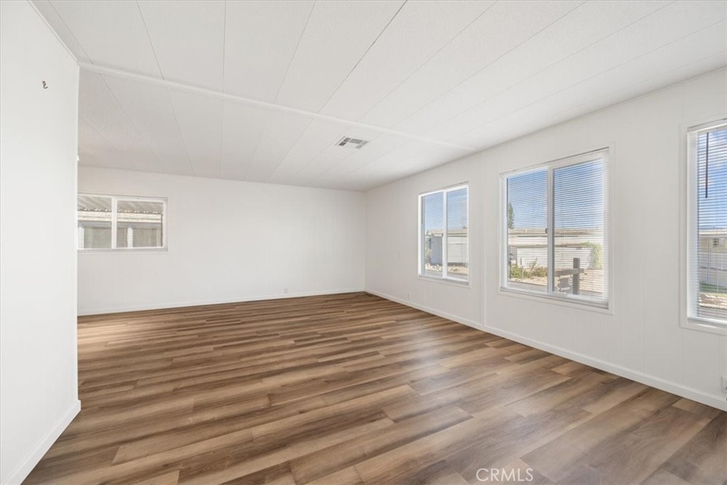 SM Northeast(910) - Residential