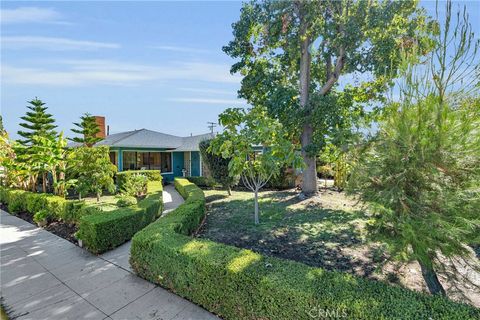 Photo of 2912 W Hellman Ave, Alhambra, CA 91803 (MLS # RS25238544)