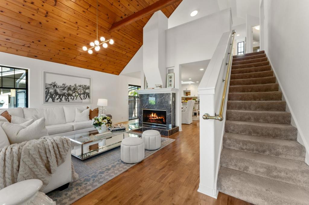 537 Mountain View Avenue