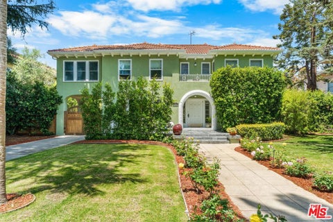 Photo of 1841 Wellington Road, Los Angeles, CA 90019 (MLS # 26858591)