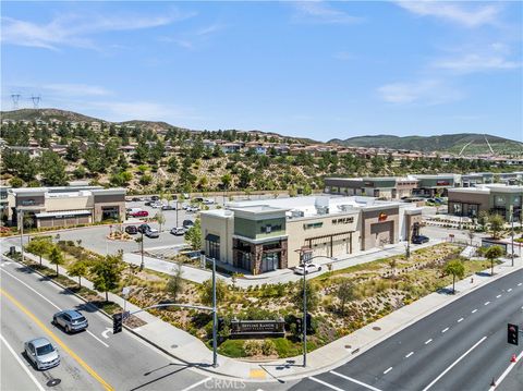 Photo of 19527 Opal lane Ln, Saugus, CA 91350 (MLS # SR26086597)