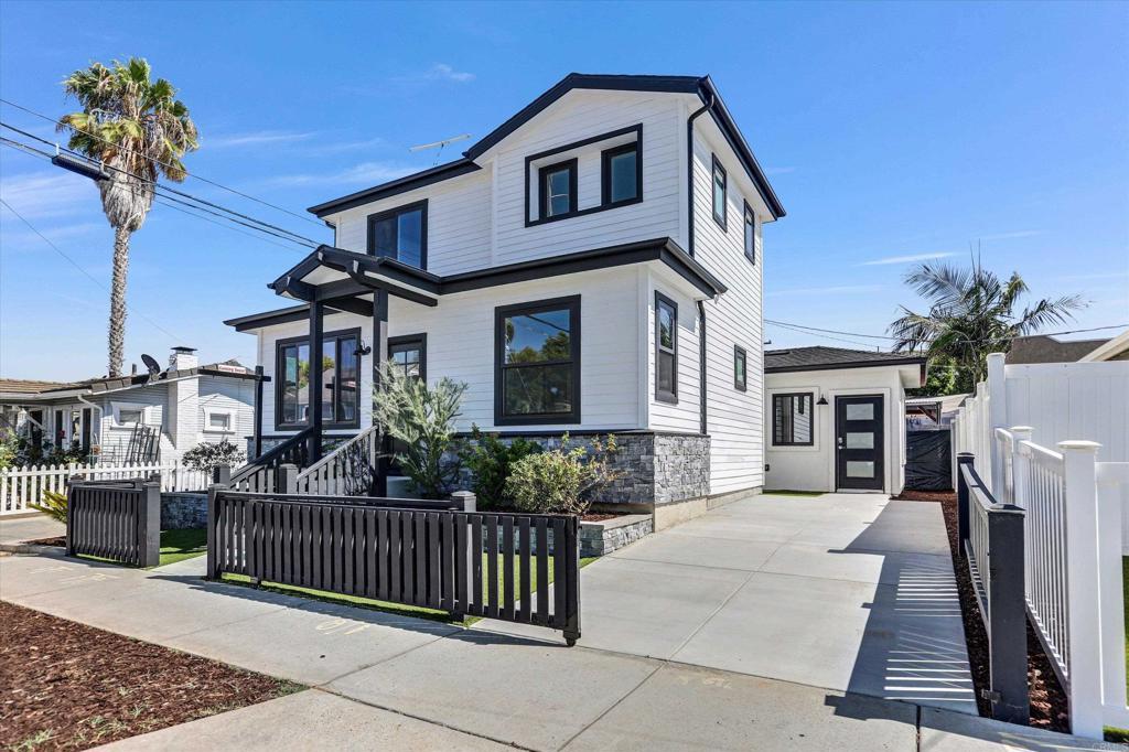 3569 Monroe Avenue
