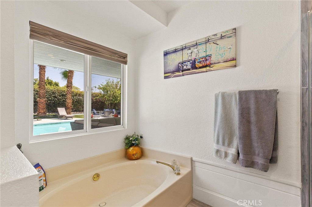 Upper Outpost (33553) - Residential