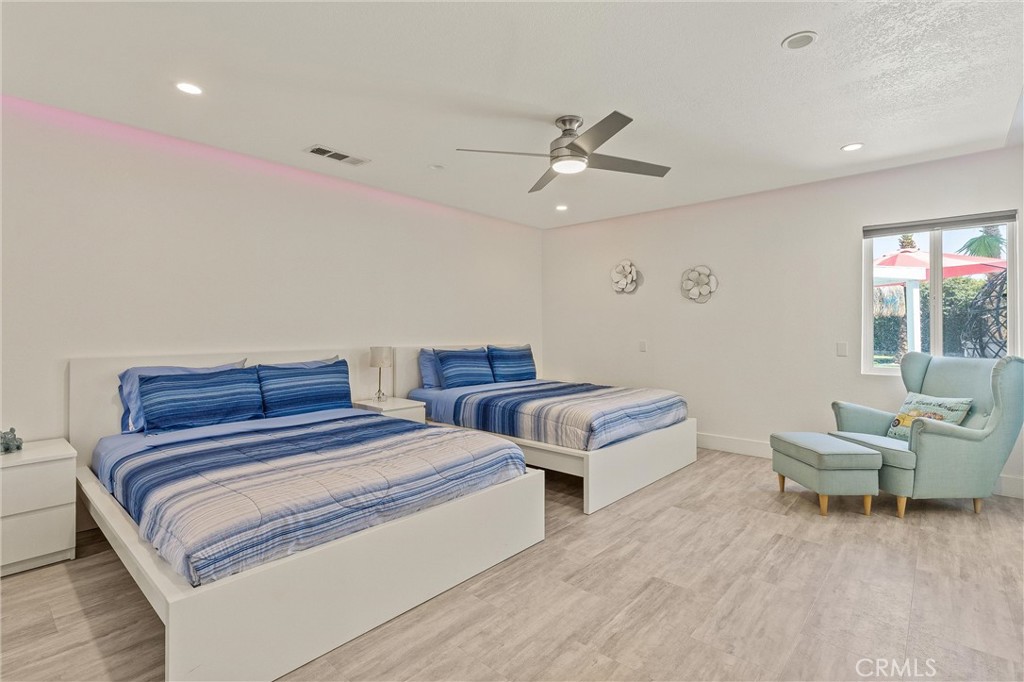 Upper Outpost (33553) - Residential