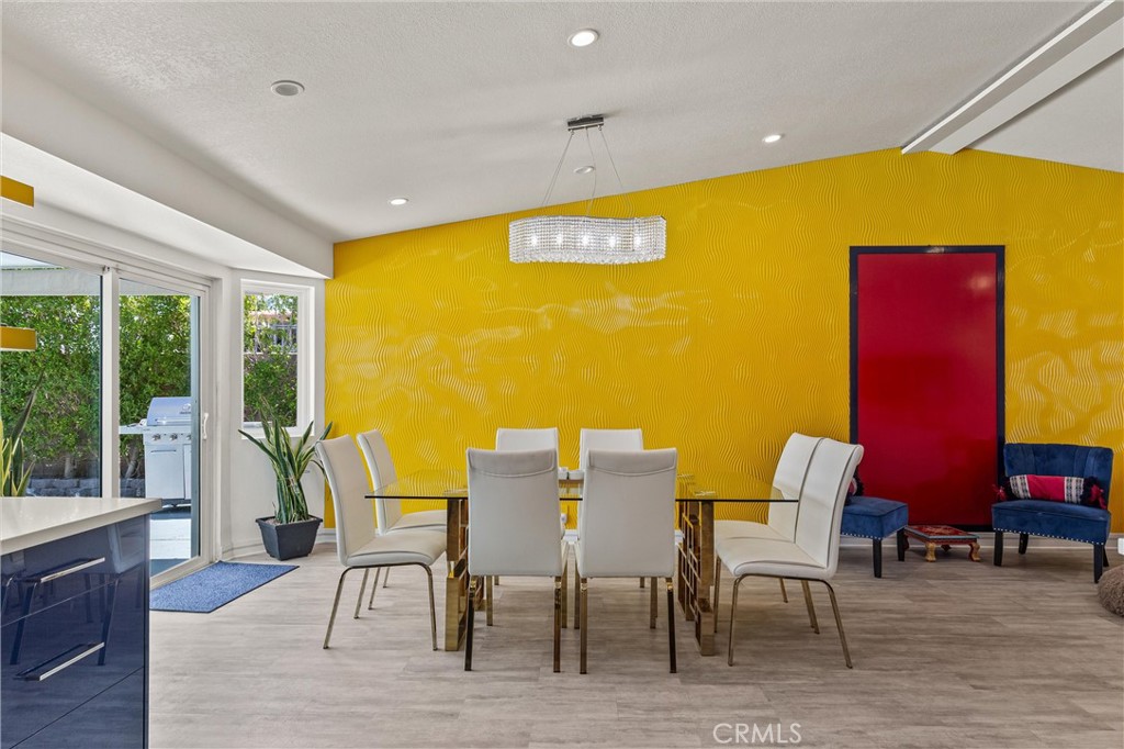 Upper Outpost (33553) - Residential