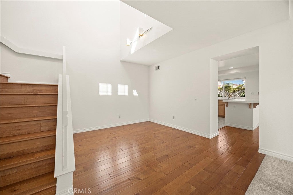 2559 Avenita Alpera, Tustin CA 92782 - Photo 7
