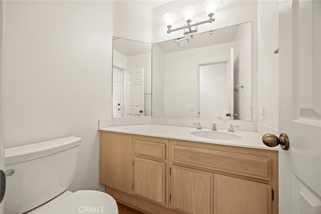 2559 Avenita Alpera, Tustin CA 92782 - Photo 6