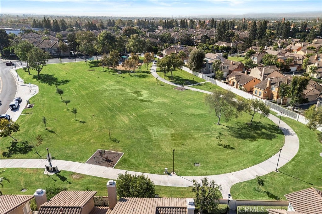 2559 Avenita Alpera, Tustin CA 92782 - Photo 32